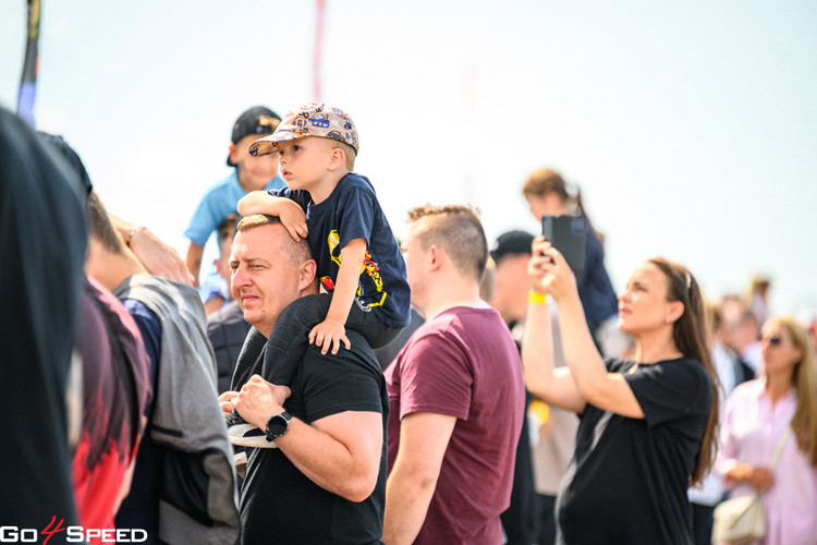 Vērienīgais dragreisa festivāls Ventspilī 