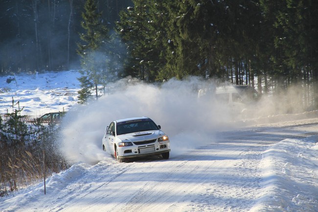 Labākie līdzjutēju foto mirkļi no rallija Sarma