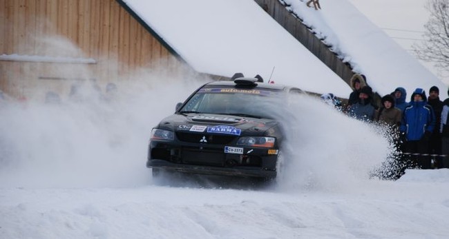 Labākie līdzjutēju foto mirkļi no rallija Sarma