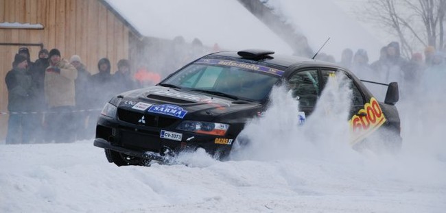 Labākie līdzjutēju foto mirkļi no rallija Sarma