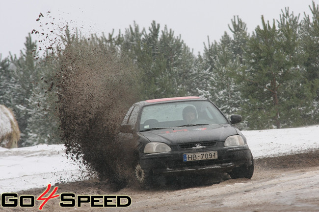 Ziemas autosprinta čempionāta fināls Brīvkalnos