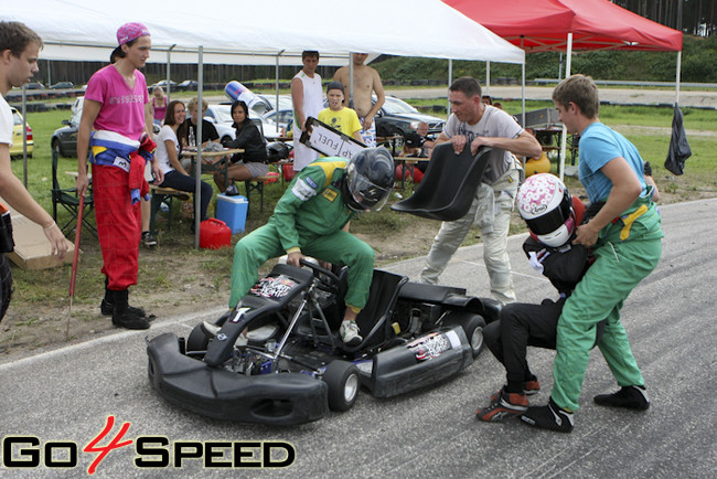 Izturības sacensības kartingā LEMANS 350