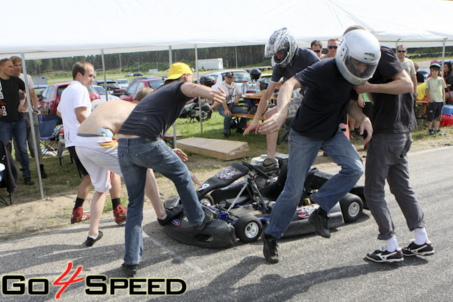 Izturības sacensības kartingā LEMANS 350