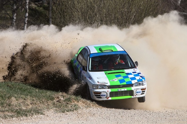 Fotogrāfiju izstādes "RALLIJS. UZ RISKA ROBEŽAS." dalībnieki