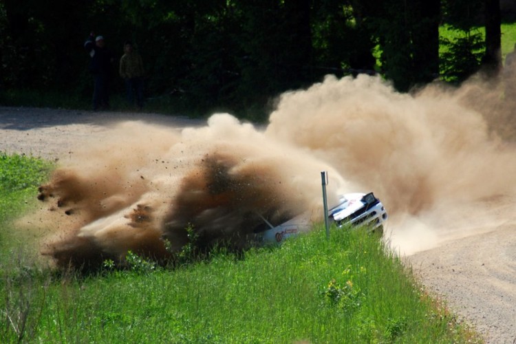 Fotogrāfiju izstādes "RALLIJS. UZ RISKA ROBEŽAS." dalībnieki