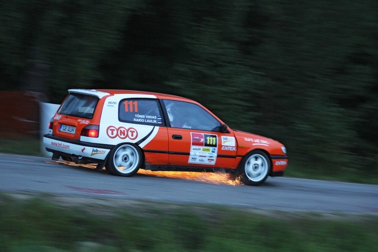 Fotogrāfiju izstādes "RALLIJS. UZ RISKA ROBEŽAS." dalībnieki