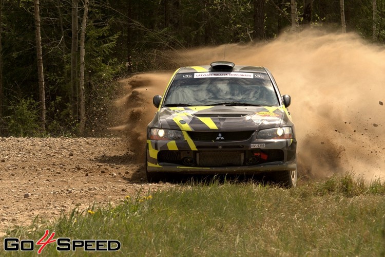 Rally Talsi 2014 2.diena, Strazdes un Sukturu tramplīni