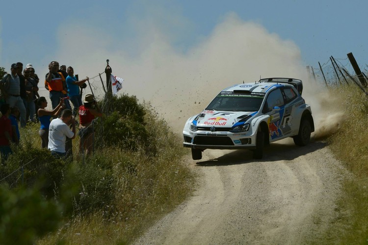 Sardīnijas WRC rallija iespaidīgie lēcieni