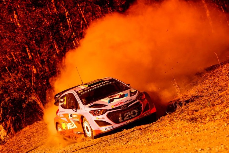 Startē eksotiskais Austrālijas WRC rallijs