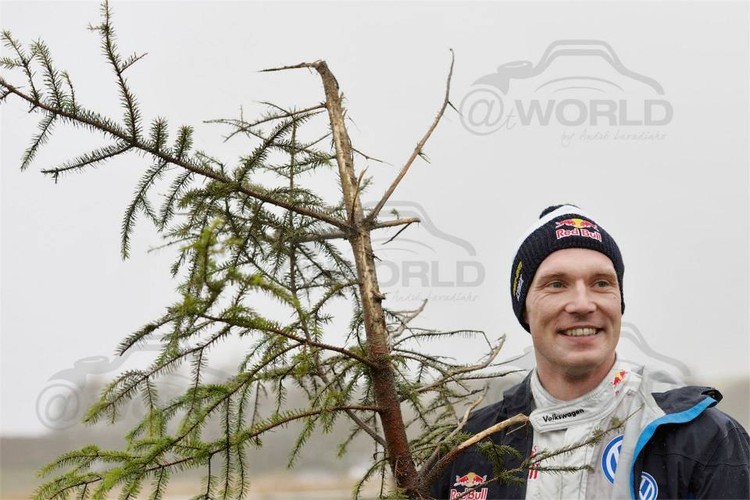 WRC sezona noslēdzas Velsas dubļos