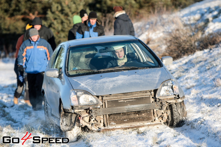 Kandavā atklāta jaunā ziemas autosprinta sezona 