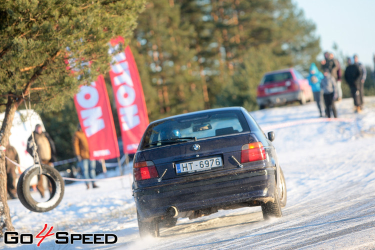 Kandavā atklāta jaunā ziemas autosprinta sezona 