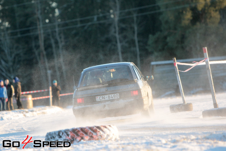 Kandavā atklāta jaunā ziemas autosprinta sezona 