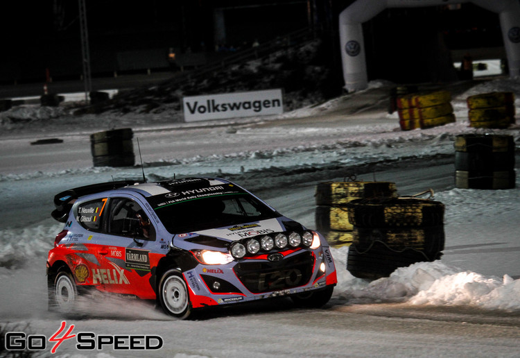 Nitišs un Baumanis 'RallyX On Ice' sacīkstē tiekas ar WRC leģendu