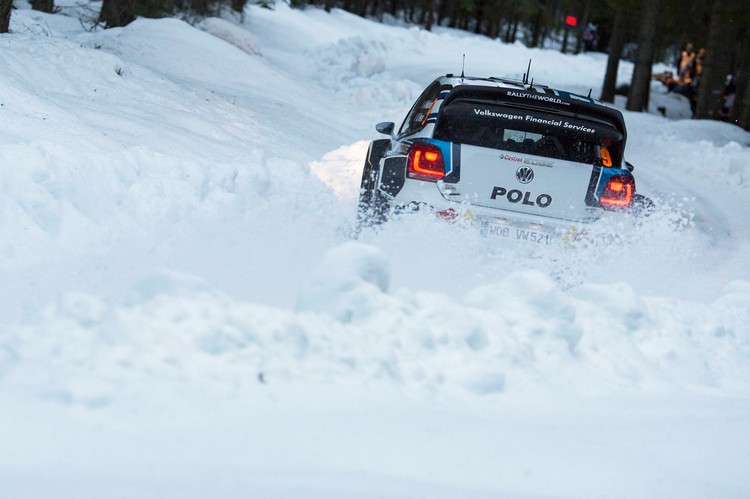 Kupenas, sānslīdes un iespaidīgie Zviedrijas WRC tramplīni