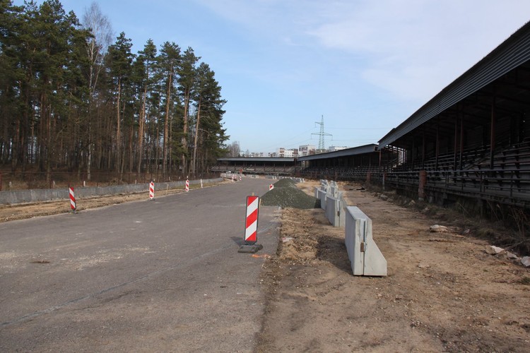 Biķernieku trasē turpinās vērienīgi rekonstrukcijas darbi