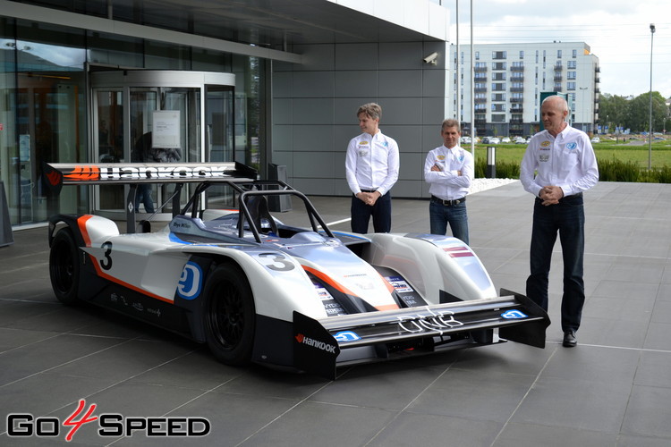 Dambis atrāda savu unikālo 1367 Zs jaudīgo elektroauto