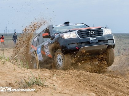 VIDEO: Kamaz neapturami, 'Re Autoclub' somu pilots kāpina tempu