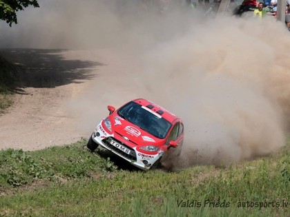 VIDEO: Toms Lielkājis Utenas rallijā pārbiedē sevi un skatītājus