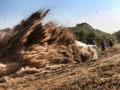 VIDEO: Sardīnijas WRC treniņos smagi apstākļi gan mašīnām, gan skatītājiem