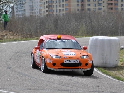 VIDEO: Brāļi Grjazini demonstrē savu ātrumu 'Rally Masters Show' sacensībās