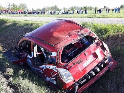 VIDEO: Somu ekipāža kūleņo pēc tramplīna, avarē arī Turkins un Grjazins