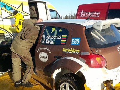 FOTO: Notkusa auto pēc avārijas kā jauns, Samsonas brauks ar Vorobjova 'Mirage'