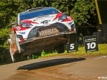 VIDEO: WRC piloti Vācijas rallijā attīsta iespaidīgus ātrumus, Lapi piedzīvo bīstamu momentu