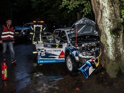 VIDEO: ERČ līderi 'Rally Liepāja' pilsētas posmā piedzīvo smagas avārijas