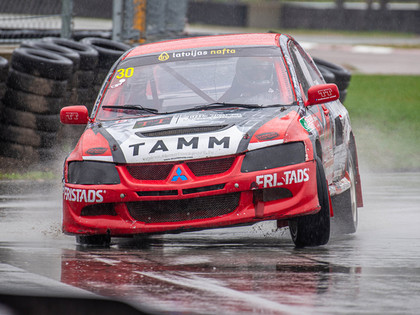 VIDEO: Biķerniekos aizvadīti sezonas pirmie rallijkrosa testi