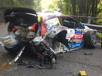 FOTO, VIDEO: Aizvadītajās brīvdienās vairākos rallijos piedzīvotas smagas avārijas