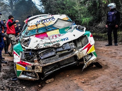 FOTO, VIDEO: Bolīviešu sportists Argentīnas WRC iznīcina 'Škoda Fabia R5'