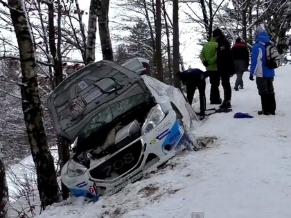 VIDEO: ERČ favorīts Brīns noslīd no ceļa jau pirmajā posmā