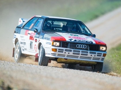 VIDEO: Vecais Audi Quattro iet kā jauns