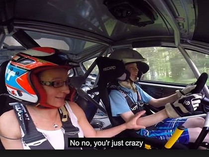 VIDEO: 13 gadus vecs pilots pārbiedē savu līdzbraucēju