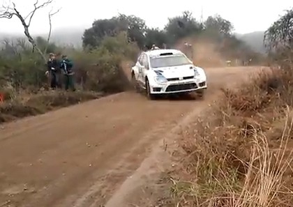 VIDEO: Šādi lēcieni rallijam piedod rozīnīti