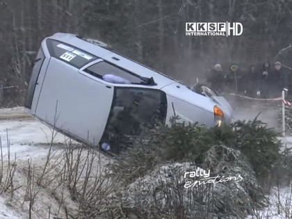 Vidzemes ziemas autosprinta kausā vienā līkumā vairākas avārijas un sagriešanās