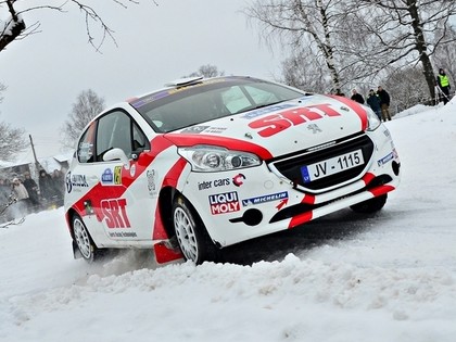 VIDEO: SRT komandas piloti pierod pie jaunajiem auto