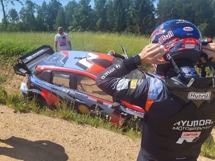 VIDEO: Noivils pirms Igaunijas WRC testos noskrien no ceļa