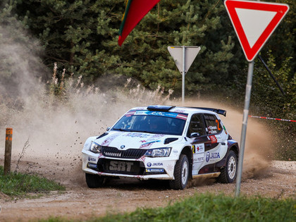 VIDEO: Sirmacis līderis pēc 'Rally Liepāja' pirmās dienas, Lukjaņuks pieļauj kļūdu