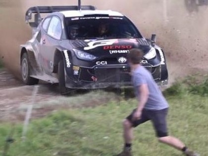VIDEO: Ožjē demonstrē savu ātrumu ātrajos Polijas rallija ceļos
