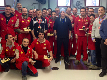 FOTO: Raikonens atgriežas Ferrari rūpnīcā