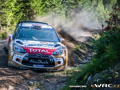 VIDEO: Somijas rallija burvība - ātrums, plašas sānslīdes un tramplīni 