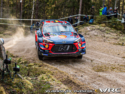 VIDEO: Rovanpera ātrākais Zviedrijas WRC treniņos
