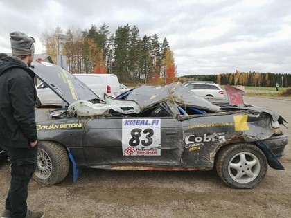 FOTO, VIDEO: Somijas rallijos vairākas smagas avārijas