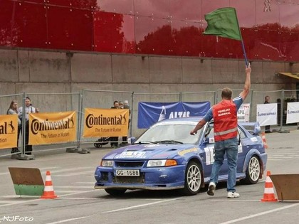 Hmieļevska labsirdība ļauj Dzenītim Žurnālistu rallijā izcīnīt otro vietu klasē