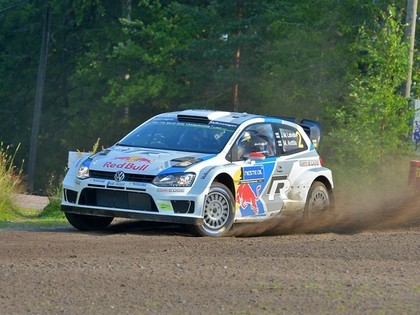 Latvala līderis pēc Somijas rallija pirmās dienas