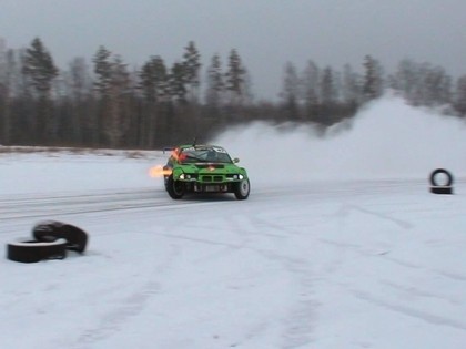 Svētdien Baldonē norisināsies neparastas auto sacensības – drifts uz ledus (VIDEO)