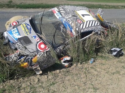 Franču sportistam pēc šaušalīgās avārijas jauns auto un jauna stūrmane (VIDEO)