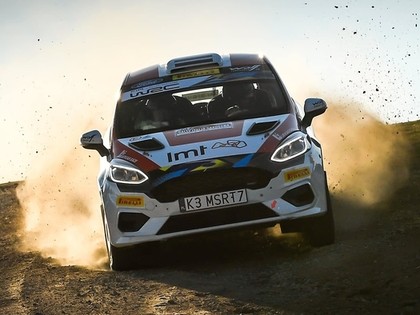Sordo sīvā cīņā nosargā uzvaru Sardīnijas WRC, Sesks trešais JWRC klasē